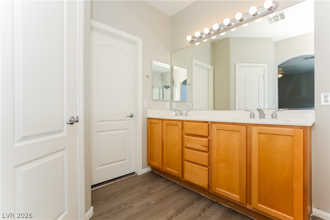 7549 Trickling Wash Drive Property Photo 13
