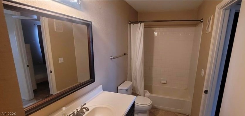 1150 North Buffalo Drive 2023 Property Photo 5