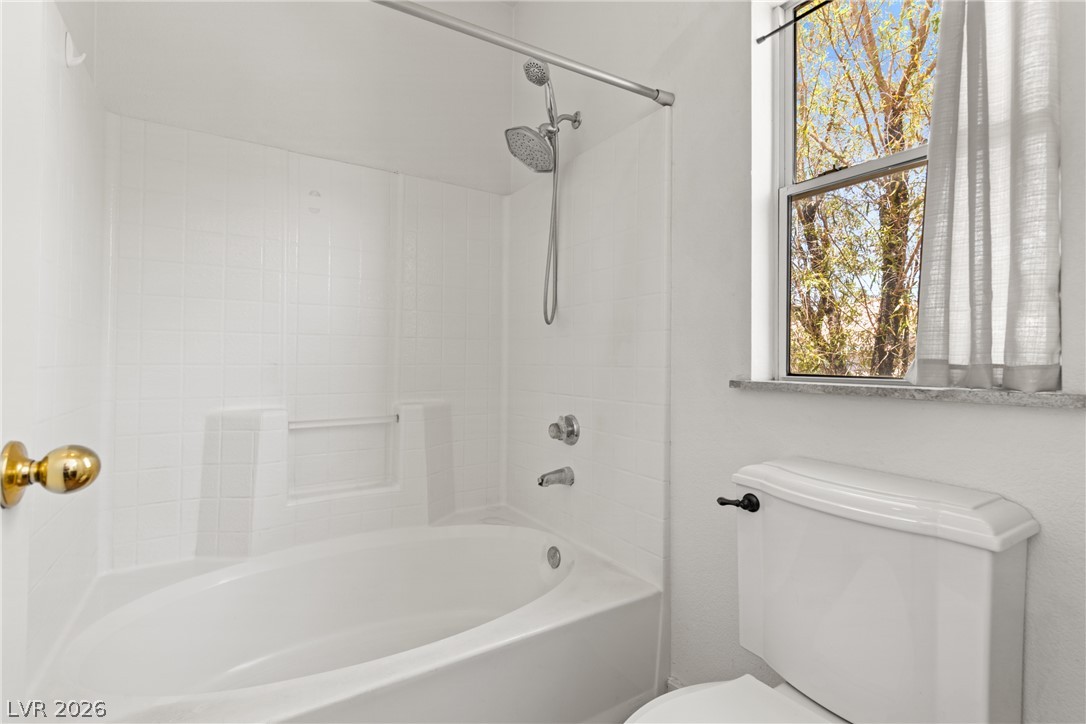 251 South Green Valley Parkway 2211 Property Photo 22