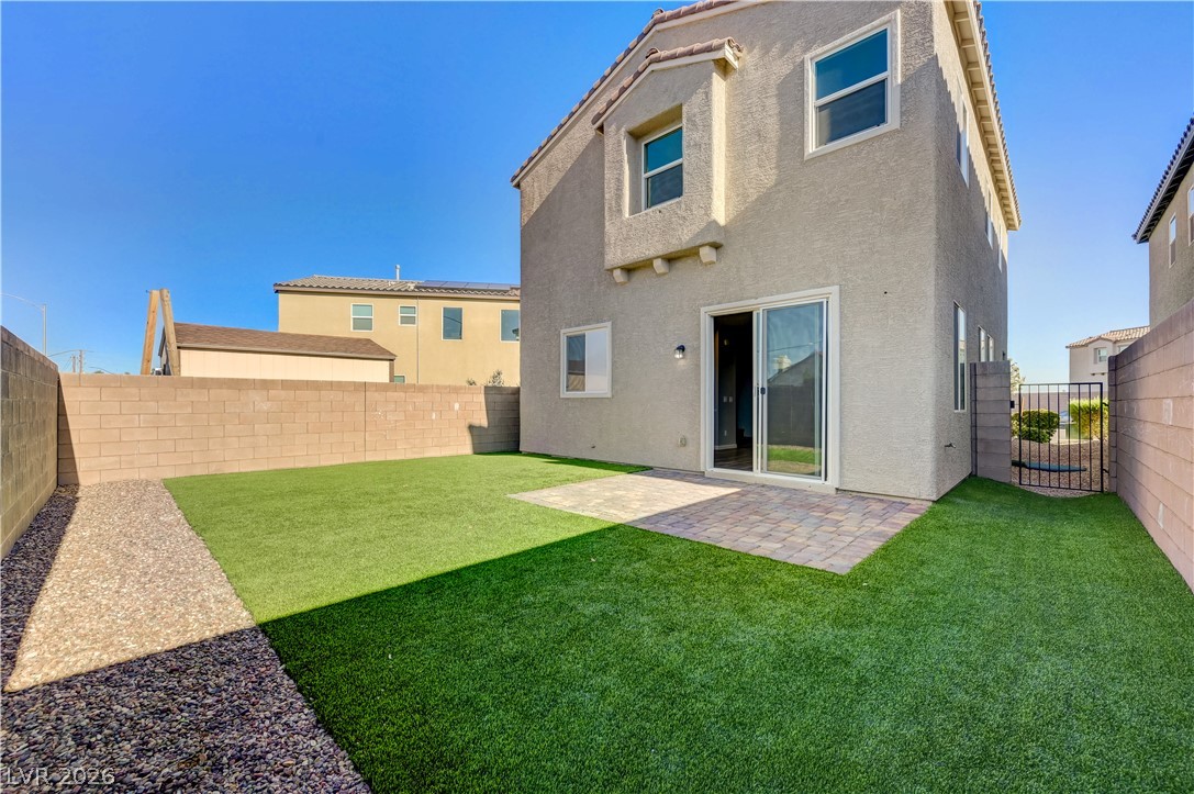 1014 Solemn Cactus Avenue Property Photo 9