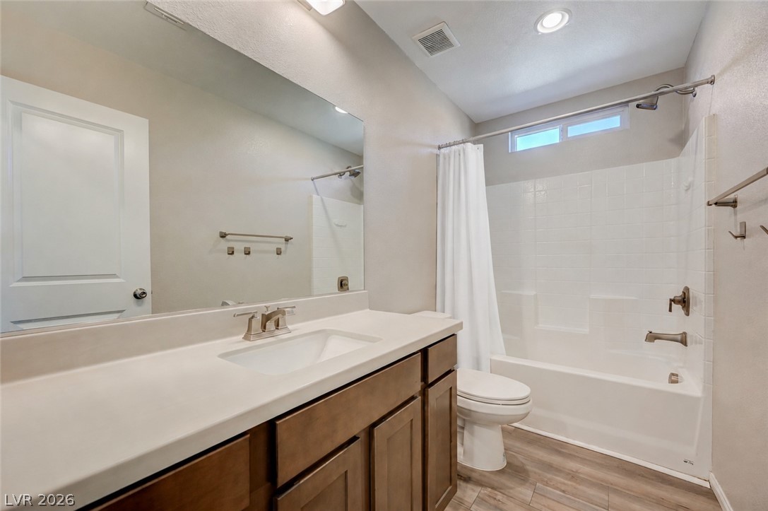 1014 Solemn Cactus Avenue Property Photo 16