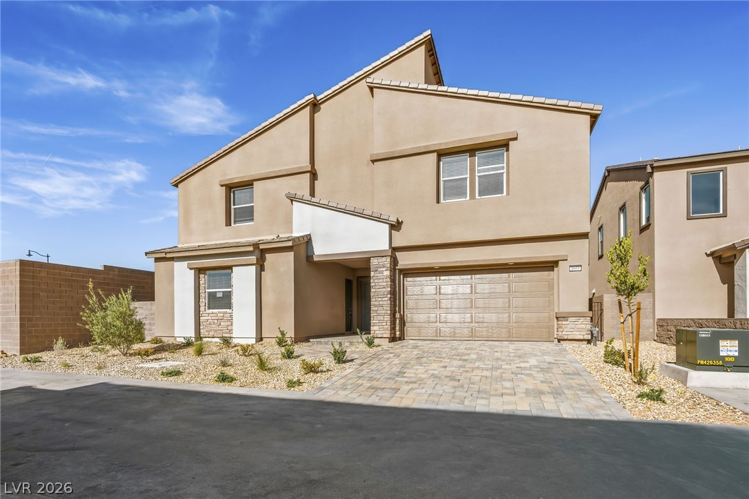 1605 Amalfi Arches Place Property Photo 2