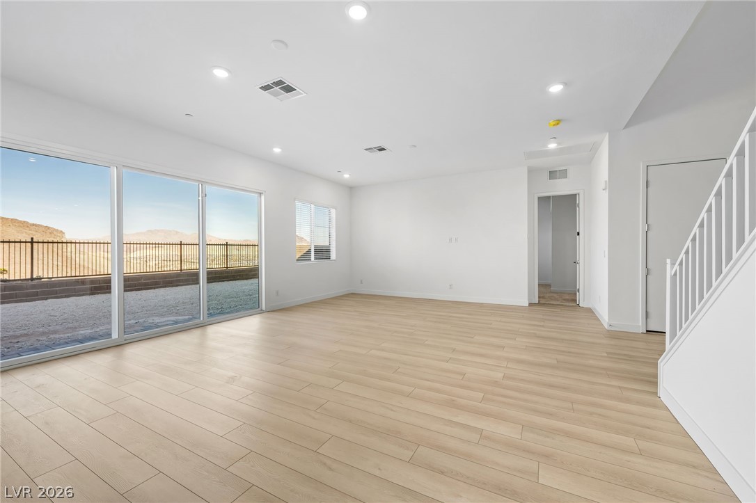 1605 Amalfi Arches Place Property Photo 14