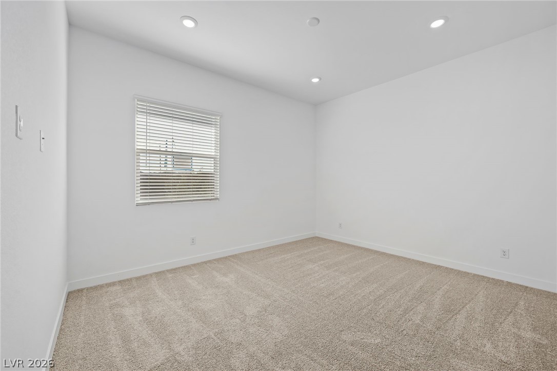 1605 Amalfi Arches Place Property Photo 28