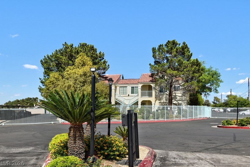 4893 South Torrey Pines Drive 203 Property Photo 20