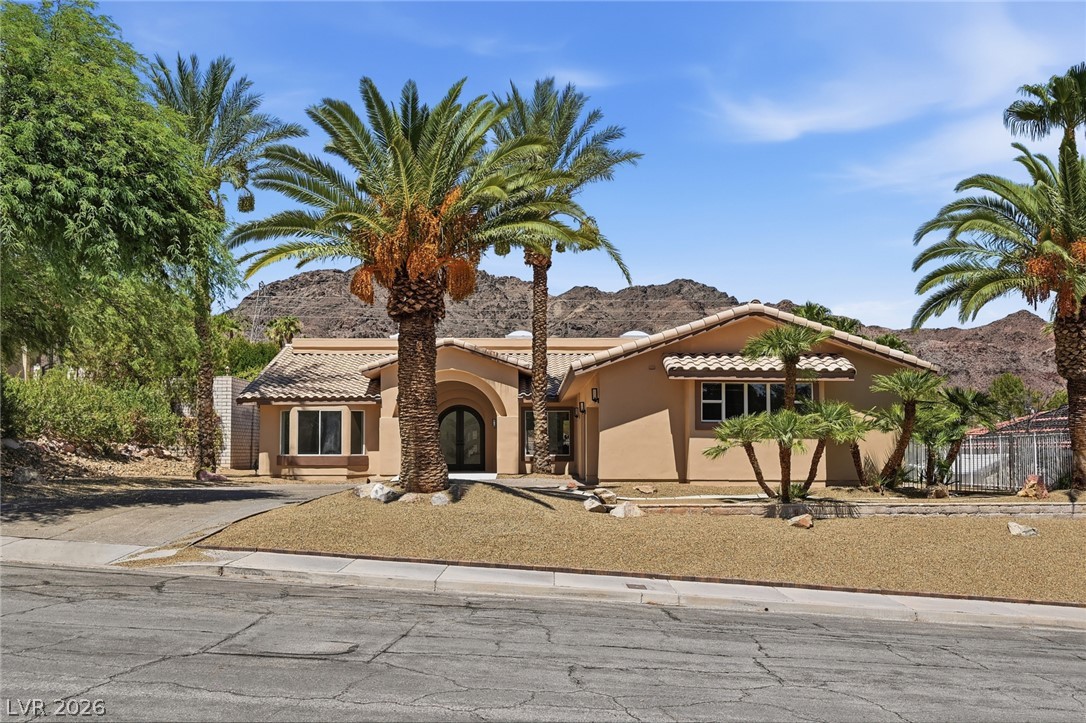 606 Valencia Drive Property Photo 2