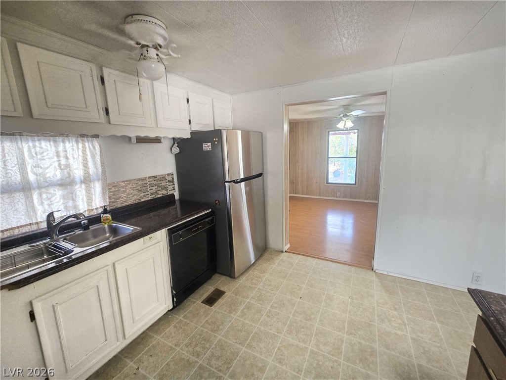 700 West Kimberly Avenue Property Photo 7