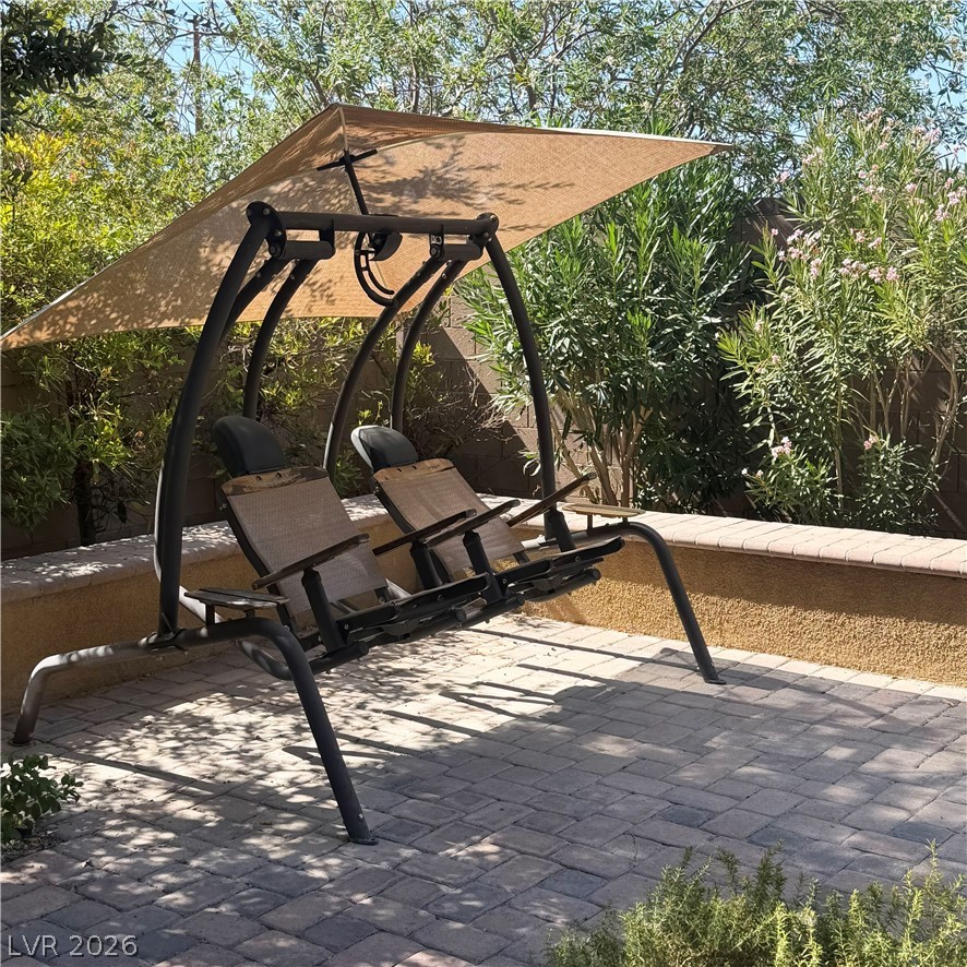 72 Newton Ridge Way Property Photo 3