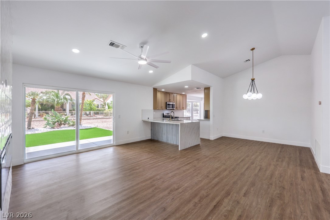 9529 Ruby Hills Drive Property Photo 7