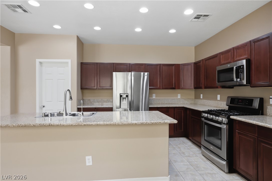 8305 Oakshire Street Property Photo 16