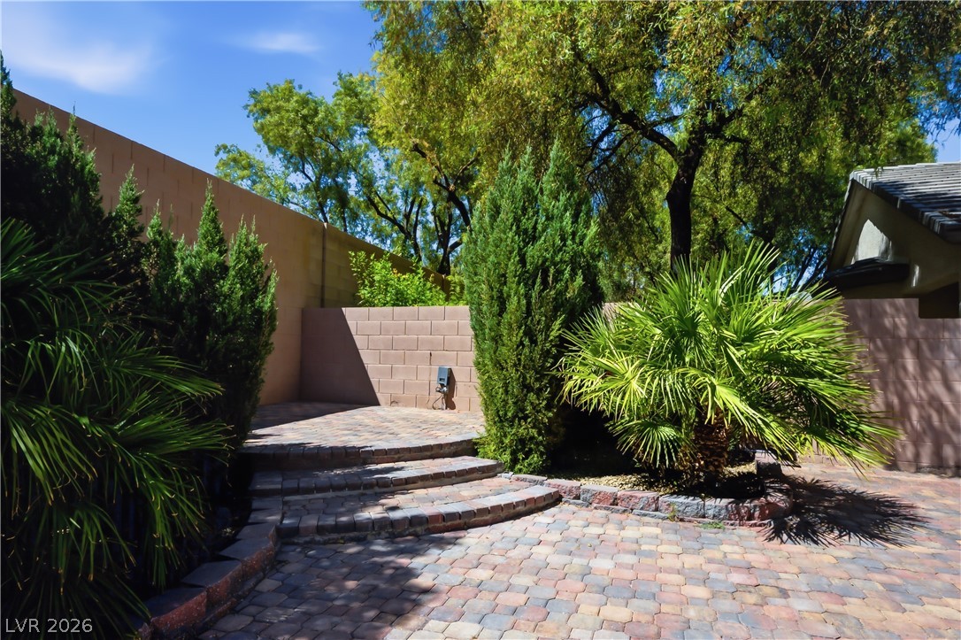 8305 Oakshire Street Property Photo 21