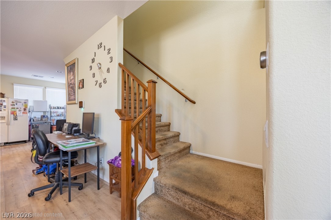 223 Heathrow Lake Avenue Property Photo 10