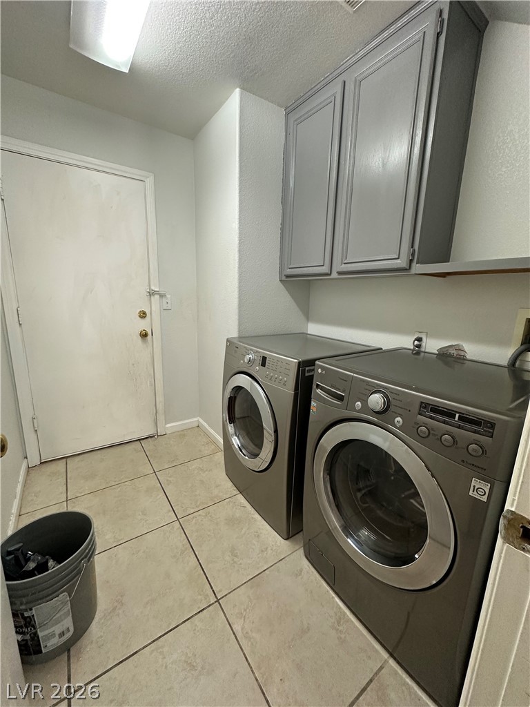 8275 Cedar Leaf Drive Property Photo 12