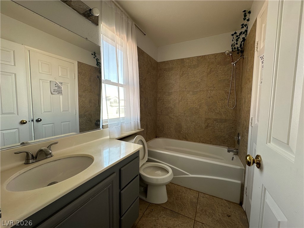 8275 Cedar Leaf Drive Property Photo 17