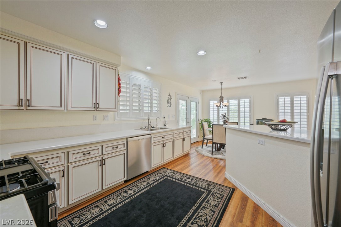 6105 Flaming Arrow Road Property Photo 4