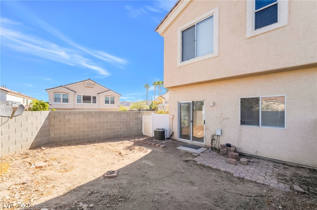 1658 Lefty Garcia Way Property Photo 19