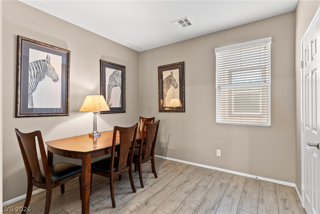 5347 Boschetto Street Property Photo 12