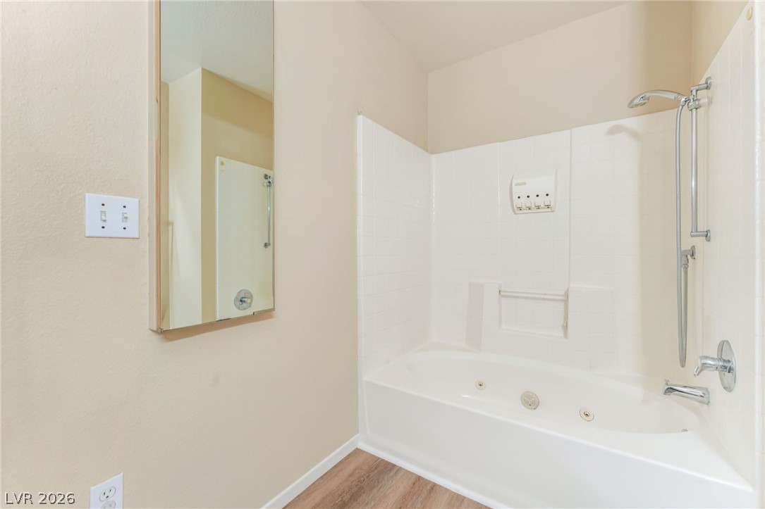 8070 Russell Road 1054 Property Photo 14