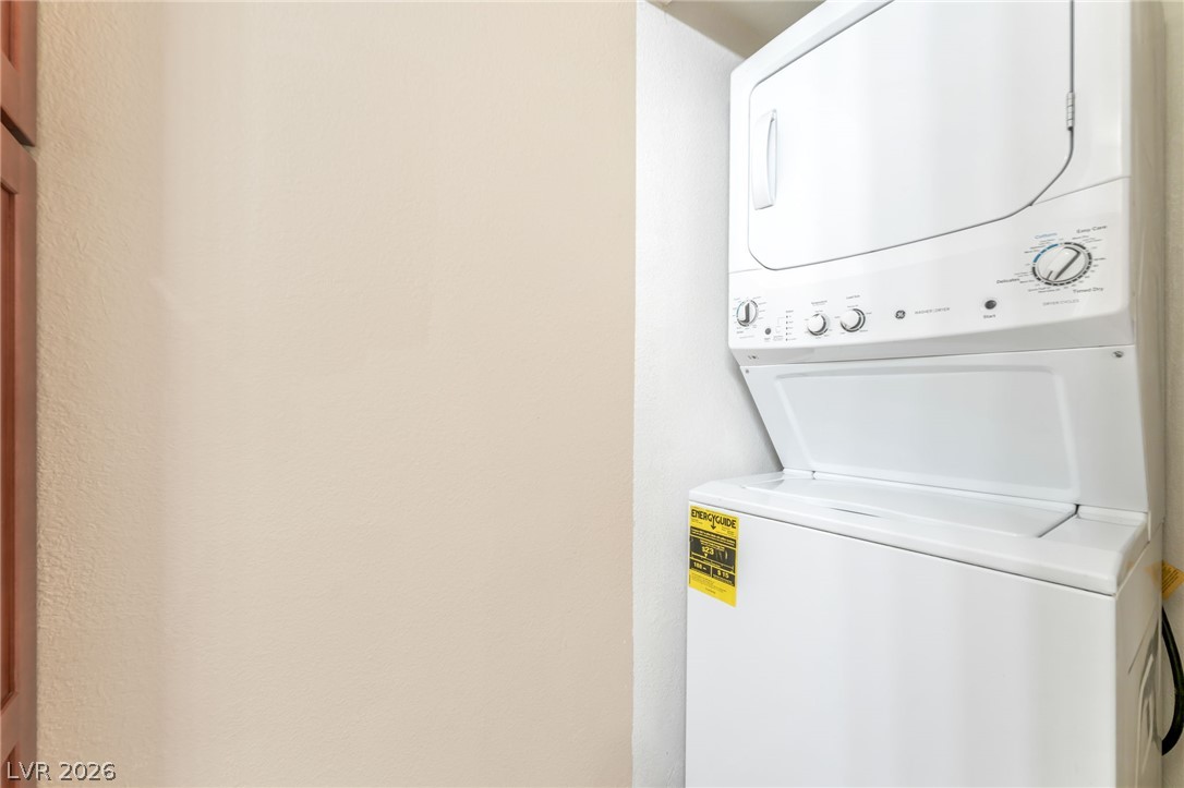 8070 Russell Road 1054 Property Photo 15