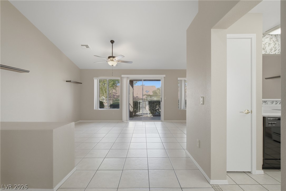 8612 Prairie Hill Drive Property Photo 6