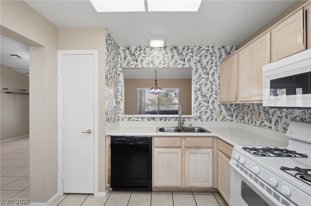8612 Prairie Hill Drive Property Photo 36