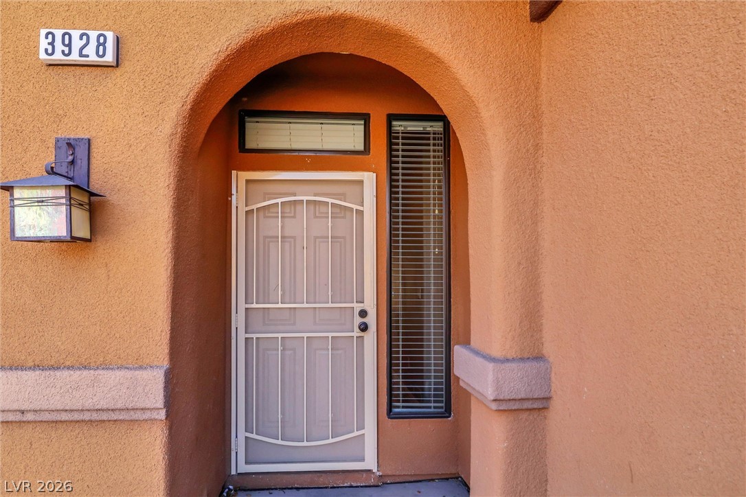 3928 Maldive Isle Court Property Photo 4
