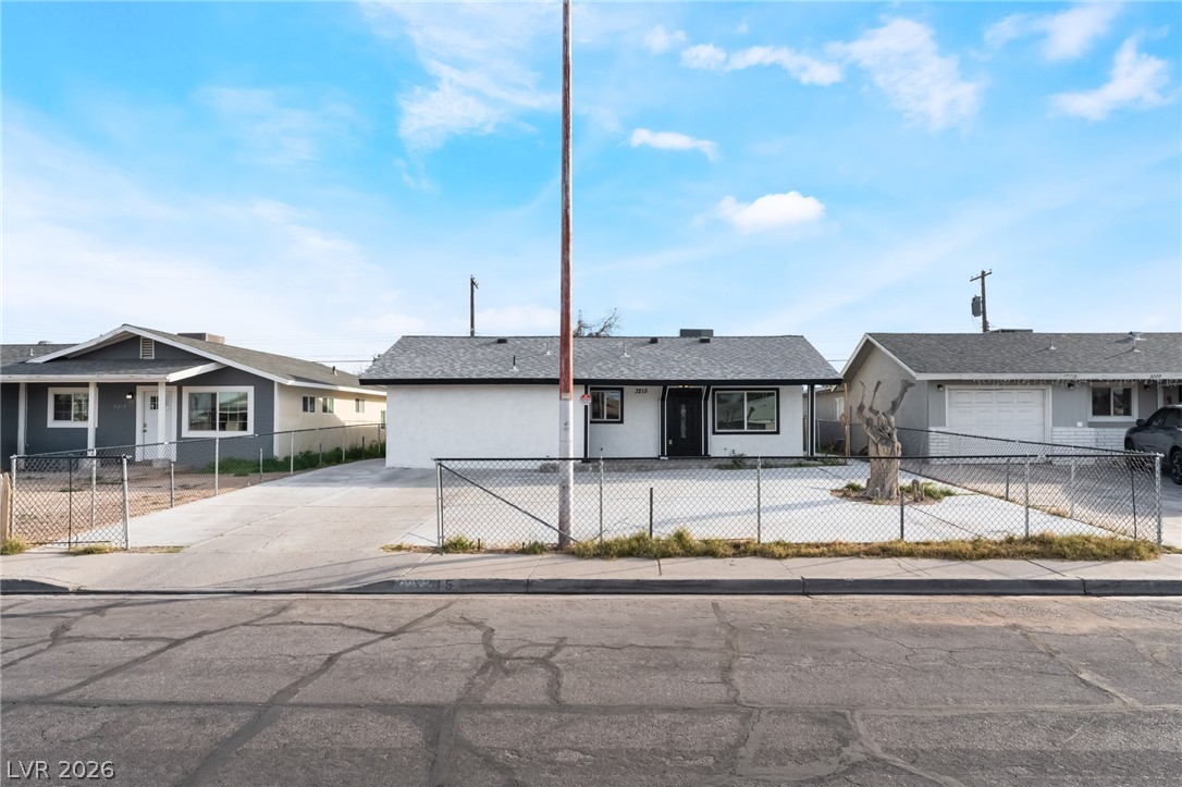 3215 Dillon Avenue Property Photo 2