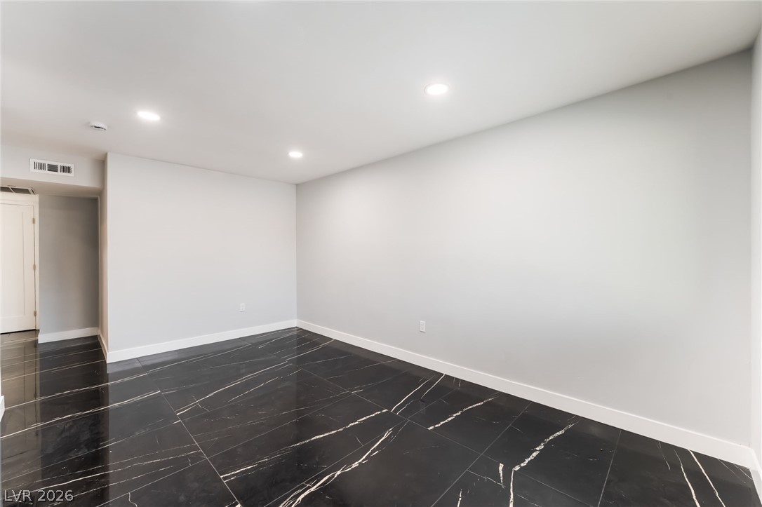 3215 Dillon Avenue Property Photo 5
