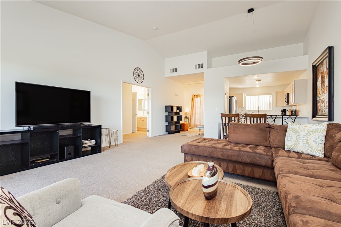 424 Pine Haven Street 203 Property Photo 3