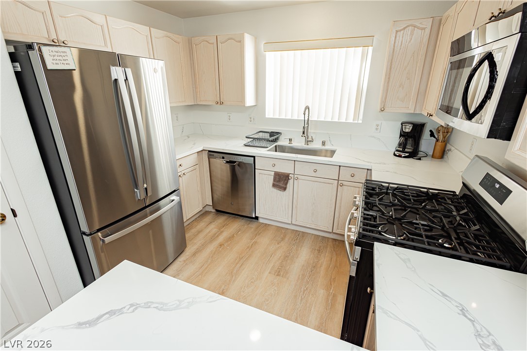 424 Pine Haven Street 203 Property Photo 16