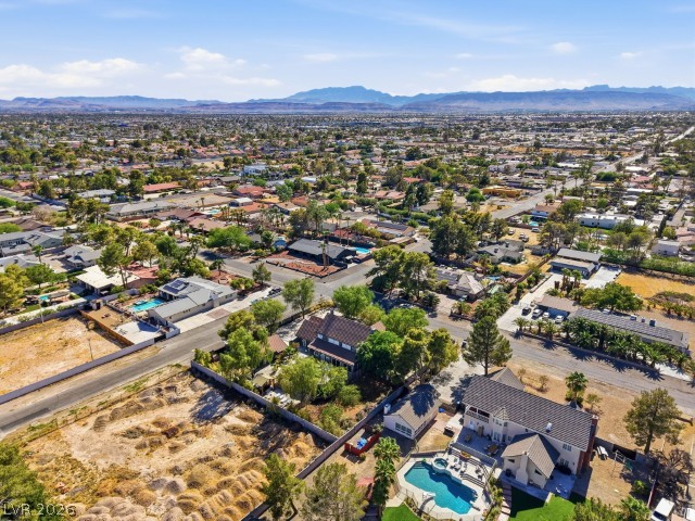 3090 El Camino Road Property Photo 81