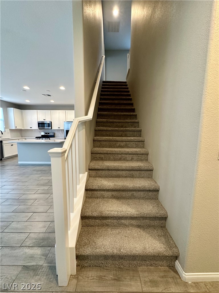 10216 Ullom Drive Property Photo 8