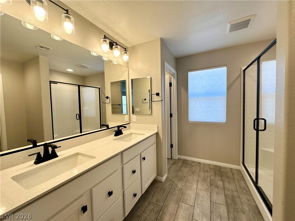 10216 Ullom Drive Property Photo 12