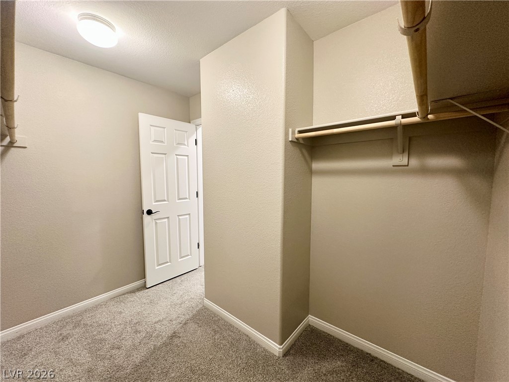 10216 Ullom Drive Property Photo 17