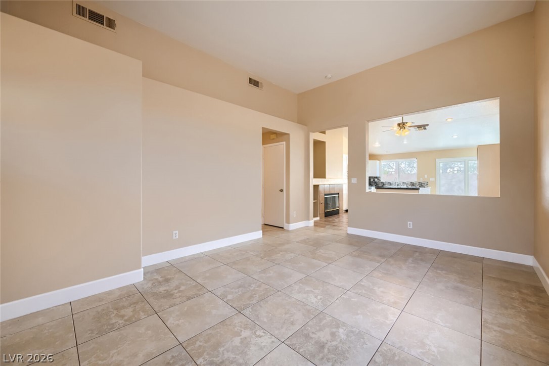 6042 Evening View Street Property Photo 4
