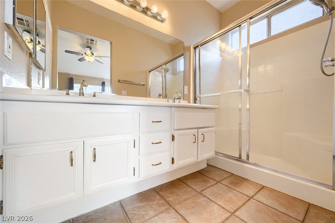 6042 Evening View Street Property Photo 16