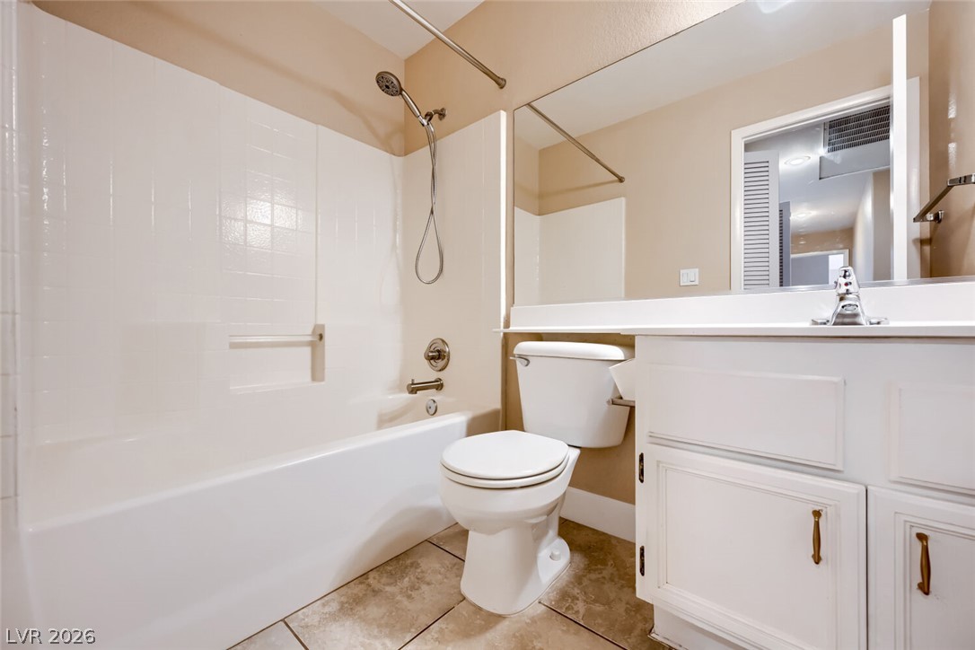 6042 Evening View Street Property Photo 17