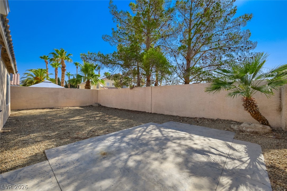 6042 Evening View Street Property Photo 23