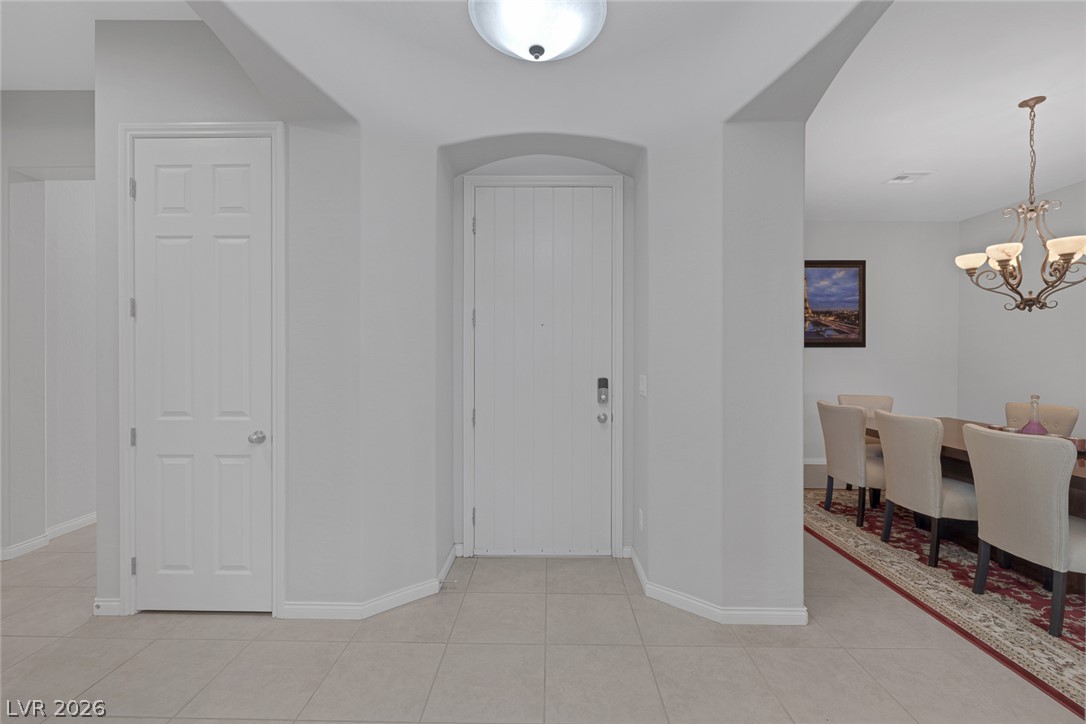6333 Orto Vaso Avenue Property Photo 5