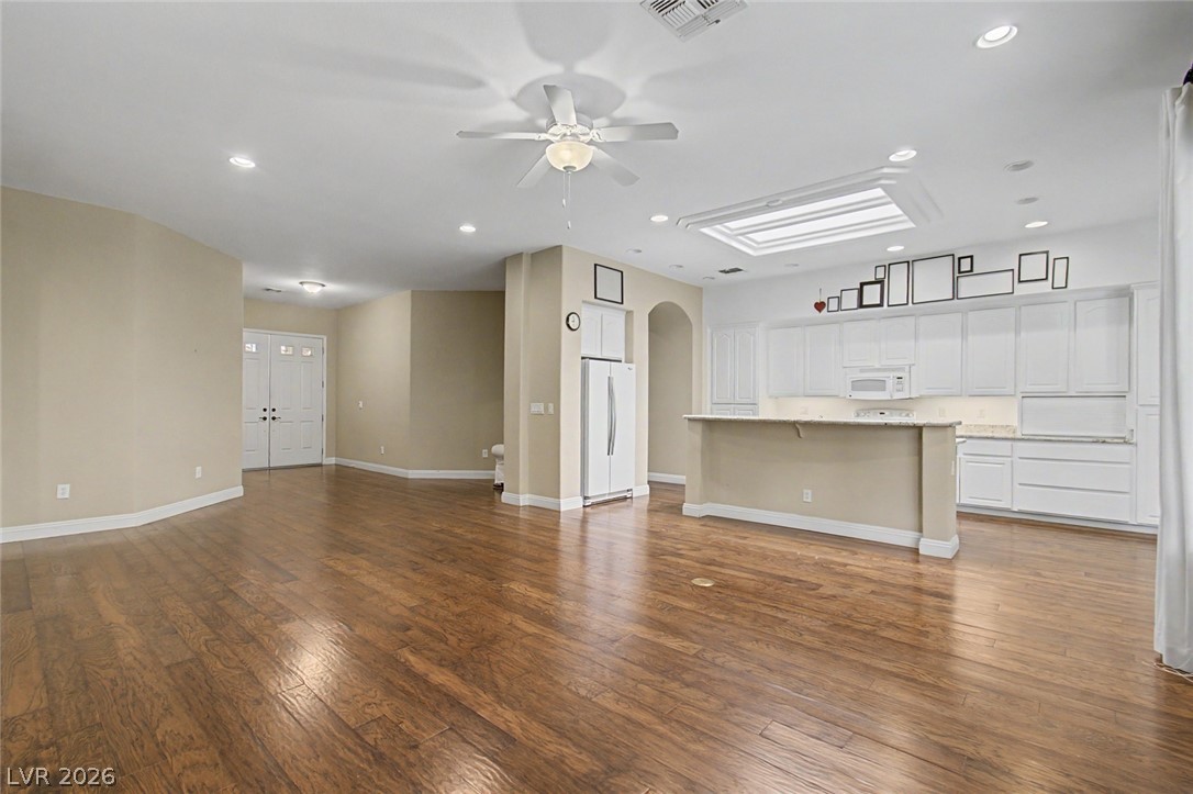 2557 Forest City Drive Property Photo 5
