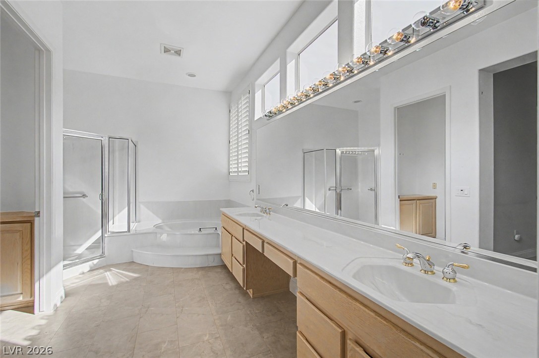 2557 Forest City Drive Property Photo 15
