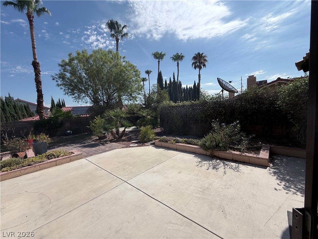8620 Cremona Drive Property Photo 24