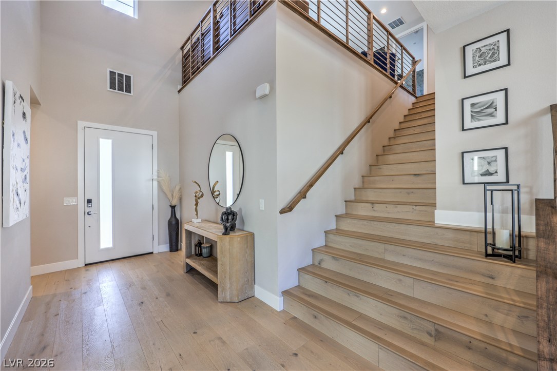 10214 Sequoia Glen Avenue Property Photo 8