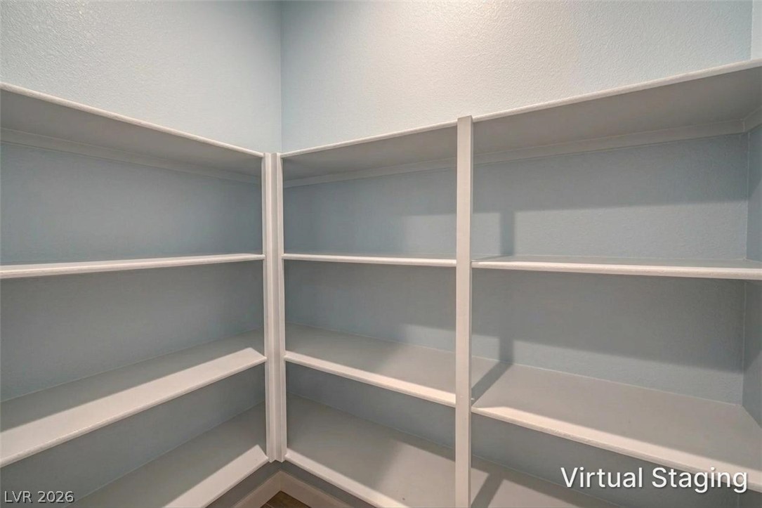 10214 Sequoia Glen Avenue Property Photo 16