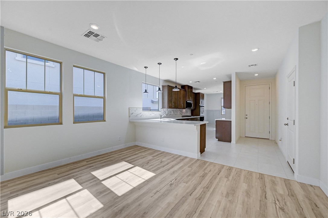 12470 Madison Park Place Property Photo 10