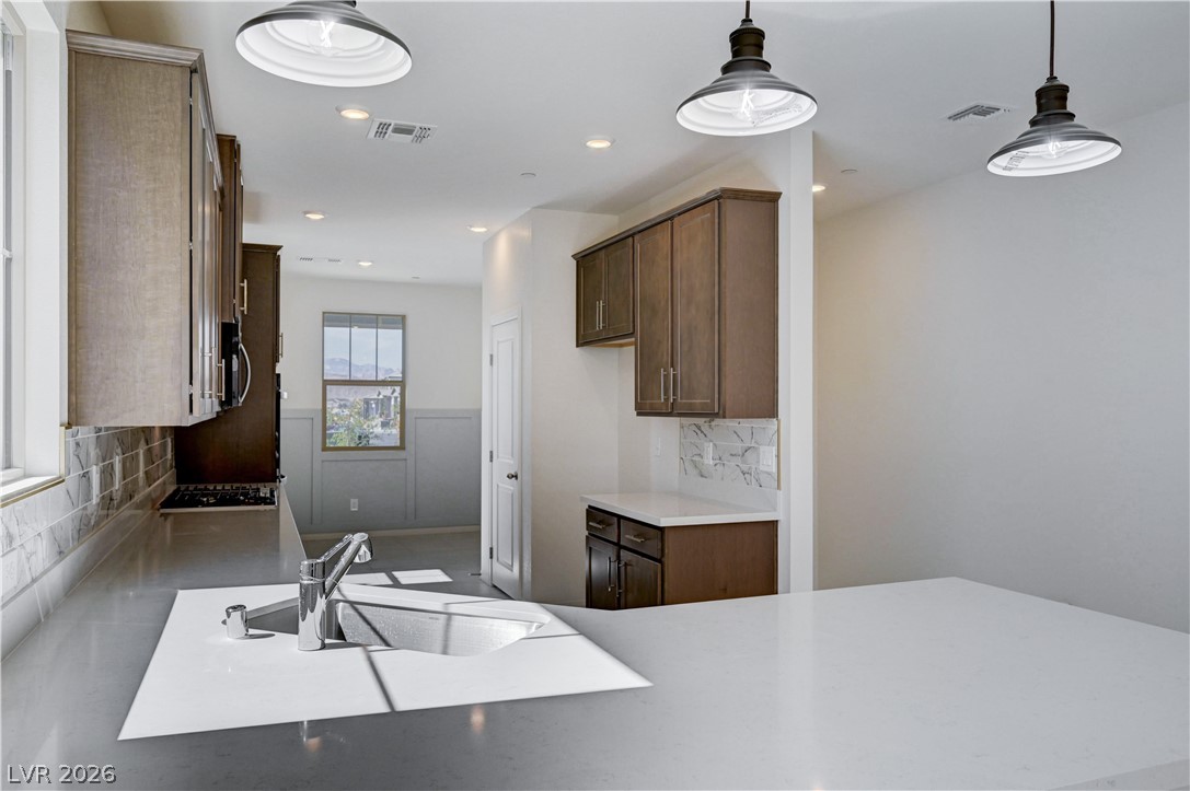 12470 Madison Park Place Property Photo 25