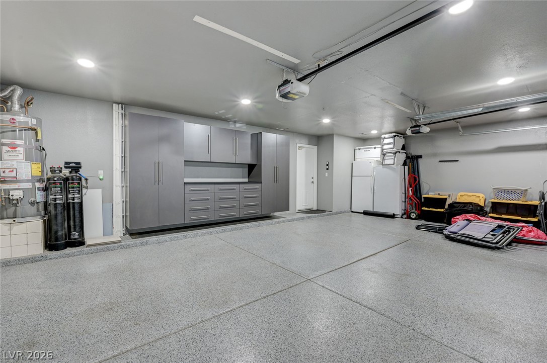 9920 Barrier Reef Drive Property Photo 4