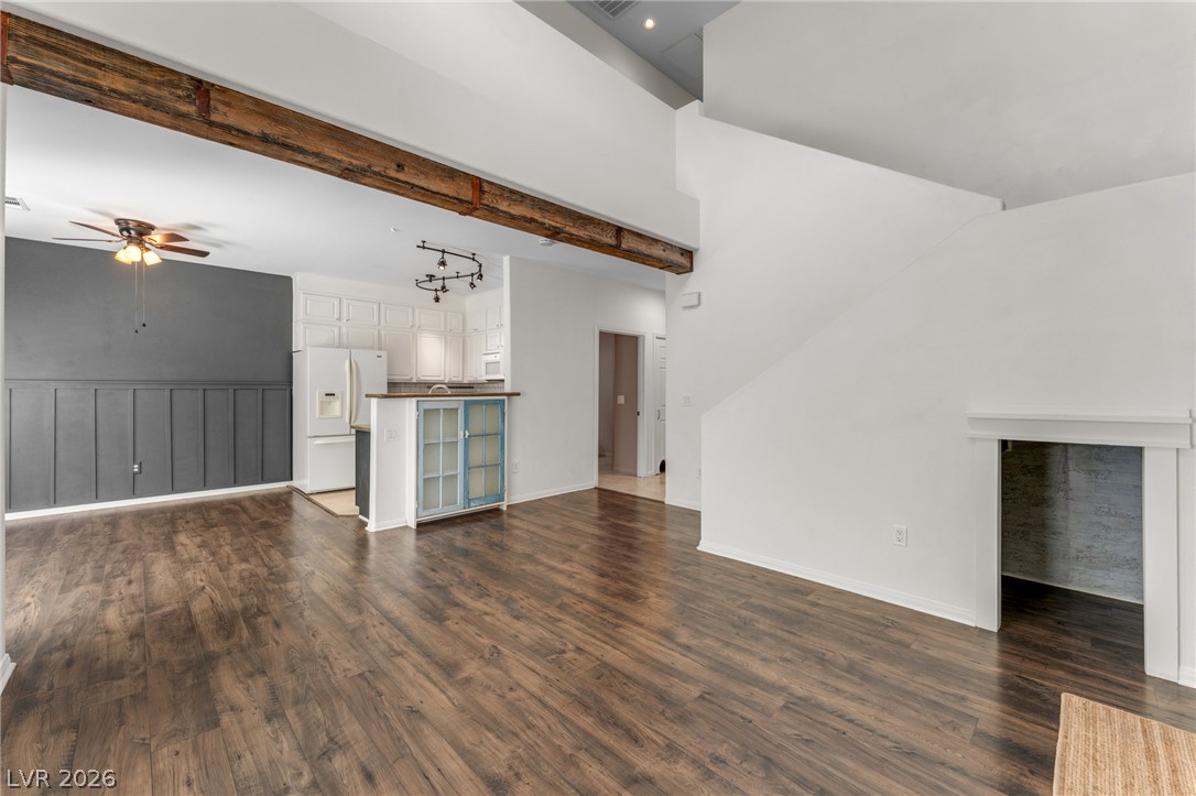 10515 Gold Shadow Avenue Property Photo 5