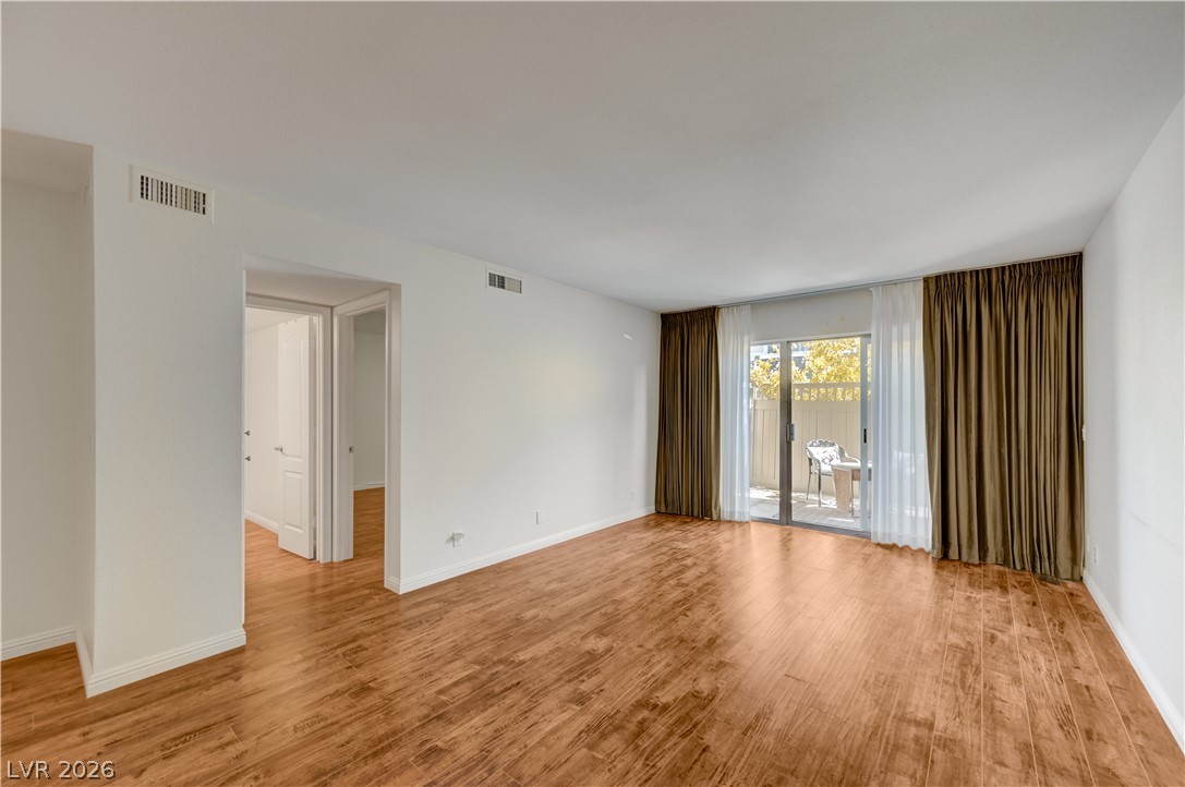 650 Oakmont Avenue 2113 Property Photo 4