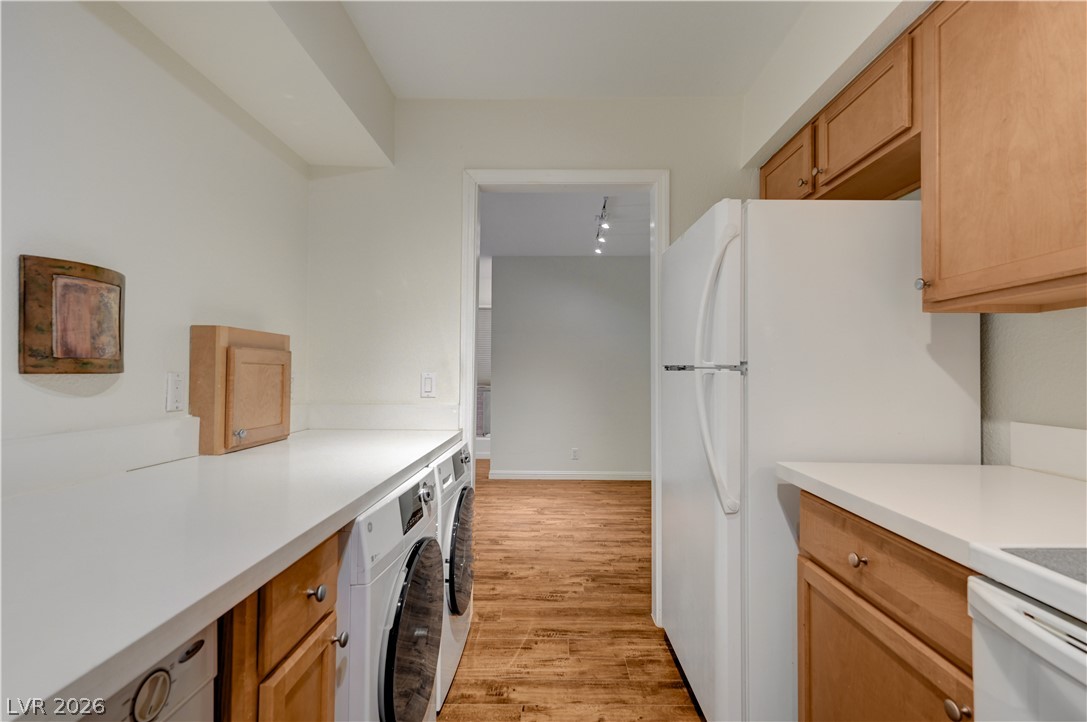 650 Oakmont Avenue 2113 Property Photo 13